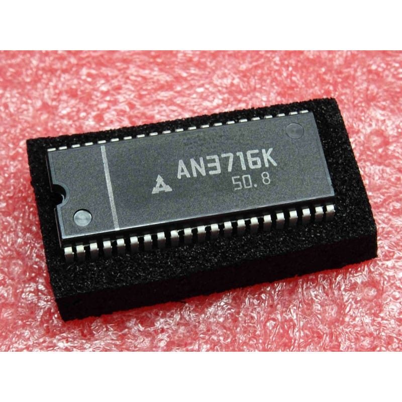 AN3716K (Panasonic) - Circuit Intégré (Grand Boîtier DIP-42)