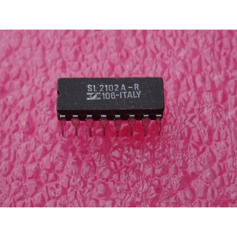 SL2102A-R (Sescosem) - Mémoire Vive Statique (SRAM) 1K x 1-bit (Boîtier Céramique DIP-16)