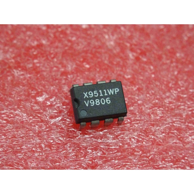 X9511WP (Xicor / Intersil) - Potentiomètre Numérique à Boutons-Poussoirs (Boîtier DIP-8)