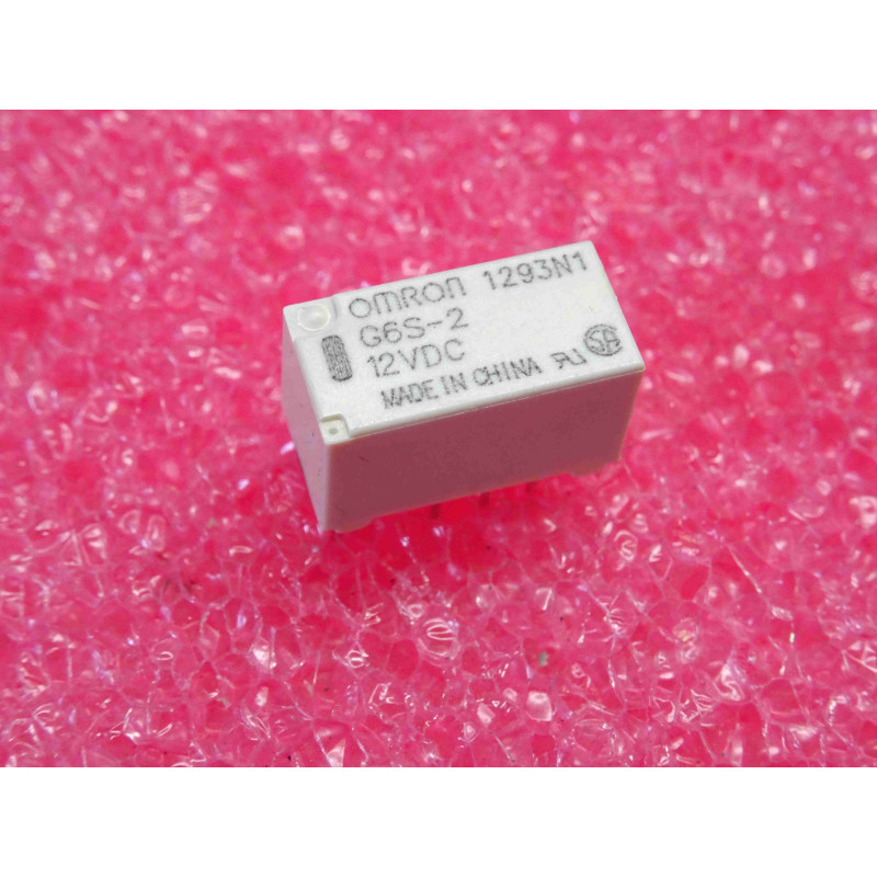 Lot de 2 Relais Électromagnétiques Omron G6S-2 (Bobine 12Vdc, 2A, DPDT, Traversant, 8 Broches)