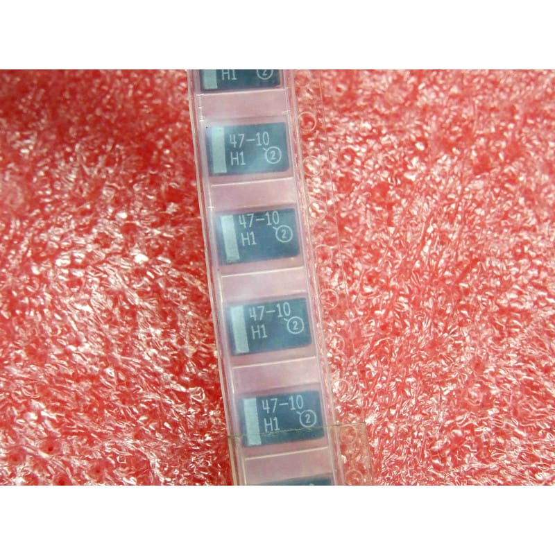 Lot de 5 Condensateurs Électrolytiques CMS (SMD) — 10V, 47 µF (Format 4 × 7 mm)