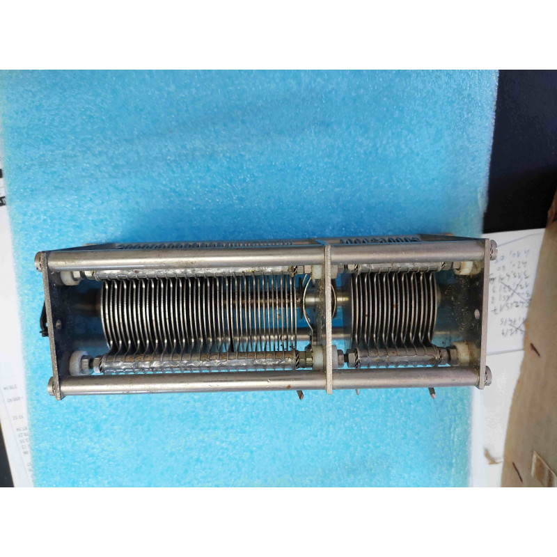 [10 à 130pf] Condensateur Variable à Air Double Cage (10 à 130 pF et 3 à 300 pF) (Occasion)