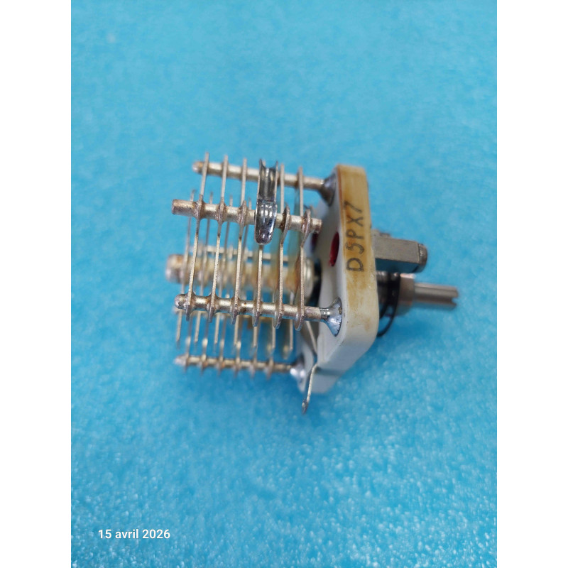 Condensateur Variable à Air Simple Cage - 8 à 22 pF