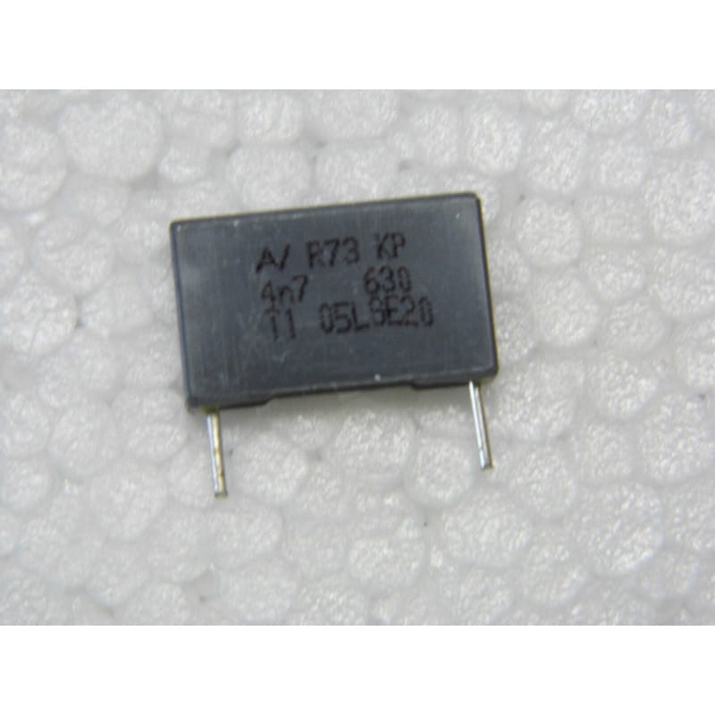 Lot de 10 Condensateurs Film MKP / KP 4,7 nF (4700 pF) 630V DC / 300V AC 10% – Arcotronics / KEMET (Série R73 – Pas 15 mm)