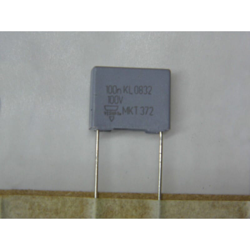 Lot de 10 Condensateurs Film Polyester Métallisé (MKT 1372) 100 nF (0,1 µF) 100V DC ±10% – Pas 10 mm (Pattes Longues)
