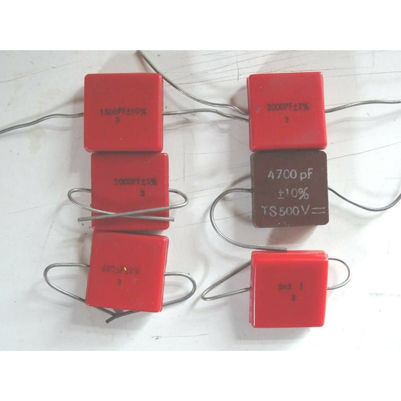 Lot de 6 Condensateurs Axiaux au Mica Argenté STEAFIX (Gamme CA 30 : Assortiment 680 pF à 4700 pF / 0,68 nF à 4,7 nF – Tolérances 2%, 5% et 10%)