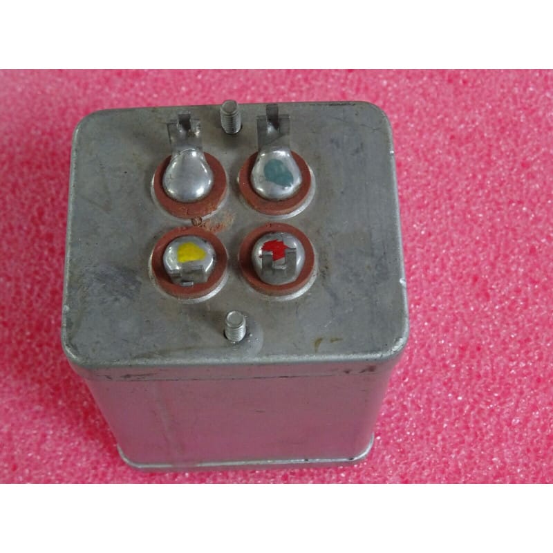 Condensateur à Papier Huilé Métallisé (MP / PIO) Multi-Capacités (1 µF / 2 µF / 4 µF) 400V DC / 50V AC – TOBE (Série Spécifique 3330-317-276-380 – Référence : 212L75638 – Dimensions : 91 x 58 x 67 mm)