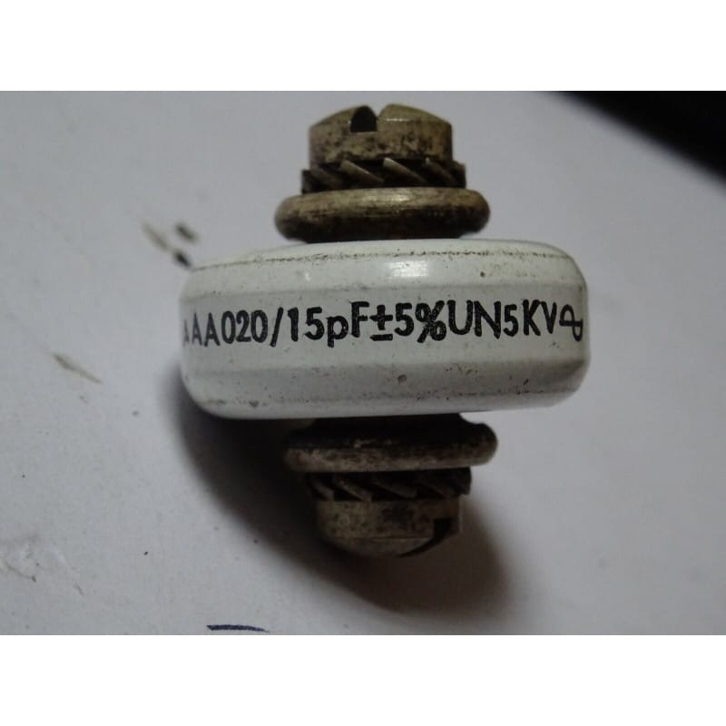 Condensateur Céramique Haute Tension Disque 15 pF 5000V (5 kV) DC ±5% – LCC / Thomson (Série HT AAH020 – Made in France – Ø 20 mm – Bornes à Vis)
