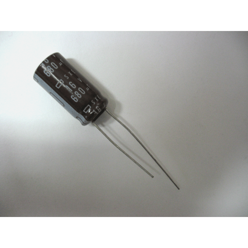 Lot de 5 Condensateurs Électrolytiques Aluminium Radiaux 680 µF 16V DC 105°C (Dimensions : Ø 10,1 x 20,3 mm – Entraxe / Pas : 5,08 mm)