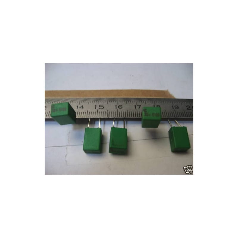 Lot de 30 Condensateurs Film Plastique MKT 0.33 µF (330 nF) 100V 10% sur Bande (Pas 5.08 mm)