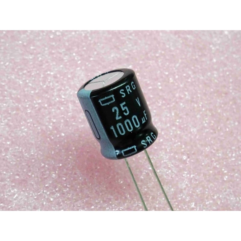 Lot de 4 Condensateurs Électrolytiques Radiaux Nippon Chemi-Con 1000 µF (1 mF) 25V 85°C - Ref: ESRG250ELL102MK15S (12.5 x 15 mm)