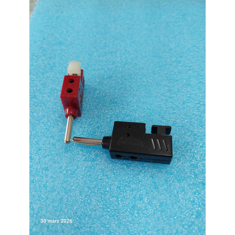 Lot de 2 Fiches Bananes Mâles 4 mm à Raccord Rapide avec Repiquage – RADIALL (Occasion Comme Neuf)