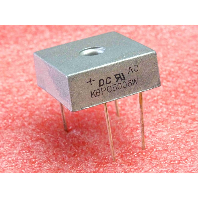 [KBPC5006W] Pont Redresseur Monophasé Métallique KBPC5006W / KBPC 5006 W (600 V / 50 A – Boîtier Carré Métallique à Trou Central & Broches Rondes Traversantes pour Brasage PCB)