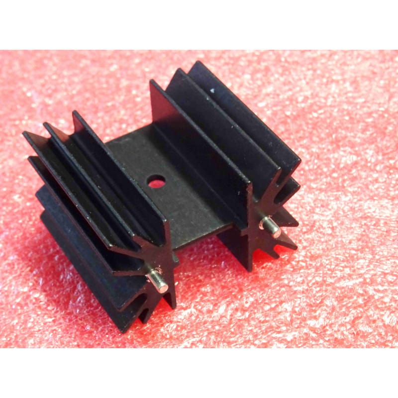 [ML97/38WPINS] Lot de 10 Dissipateurs Thermiques en Aluminium Extrudé Aavid Thermalloy ML97 / 38WPINS (5 °C/W / Boîtiers TO-220, TO-218, TO-247 / 42 x 38 x 25 mm – Avec Broches à Souder PCB)