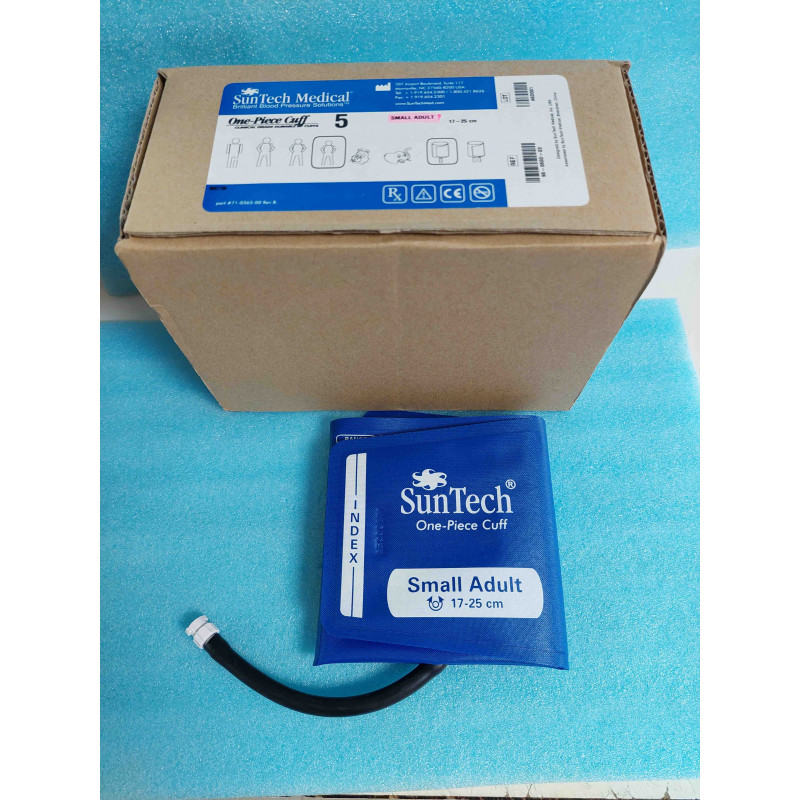 [98-0600-03] Boîte de 5 Brassards PANI / PNI Petit Adulte SunTech Medical 98-0600-03 (Taille Small Adult 17–25 cm – Modèle Monobloc One-Piece Cuff avec Embout Raccord – 4 Neufs sous Plastique + 1 Déballé Témoin)