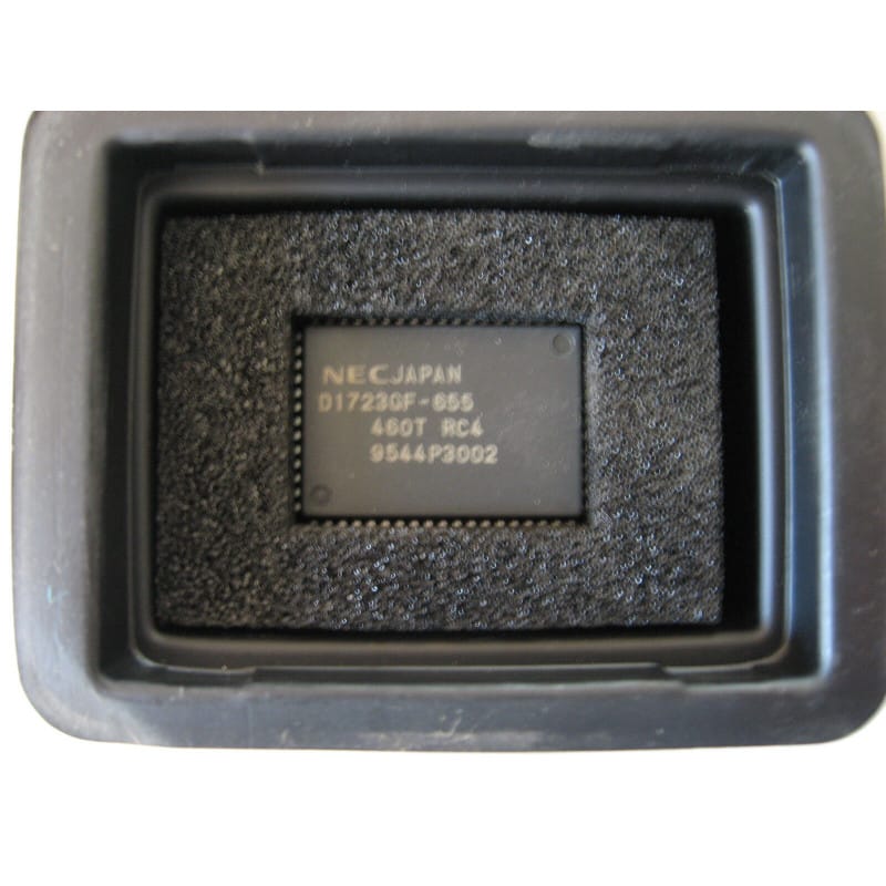 Microcontrôleur de Gestion Système & Contrôleur PLL Audio NEC µPD1723GF-655 / D1723GF-655 (Code SAV Philips 4822 209 32807 / 482220932807 – Boîtier QFP Platine CMS)