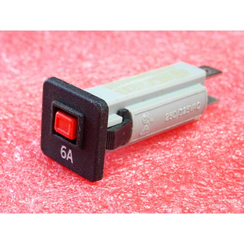 Disjoncteur Thermique Réarmable pour Panneau Sang Mao Série A-0710W – 6 A (125 V / 250 V AC – 32 V / 50 V DC – Sorties Cosses Faston)