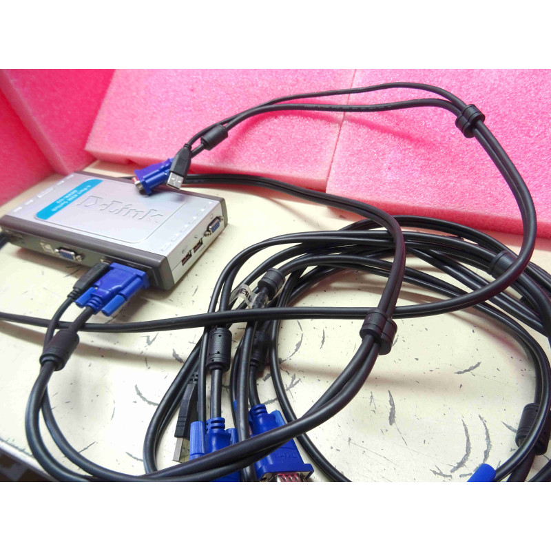 [DKVM-4U] Commutateur KVM 4 Ports USB & VGA – D-Link DKVM-4U (H/W Ver: A4 / F/W Ver: 1.30) + 3 Câbles KVM Dédiés