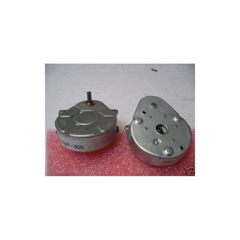 Lot de 2 Réducteurs Mécaniques Crouzet Gamme RAP 900 – Rapport de Réduction 1/900 – Arbre de Sortie Diamètre 4 mm (Dimensions : Ø 50 mm / L 65 mm / H 17 mm)