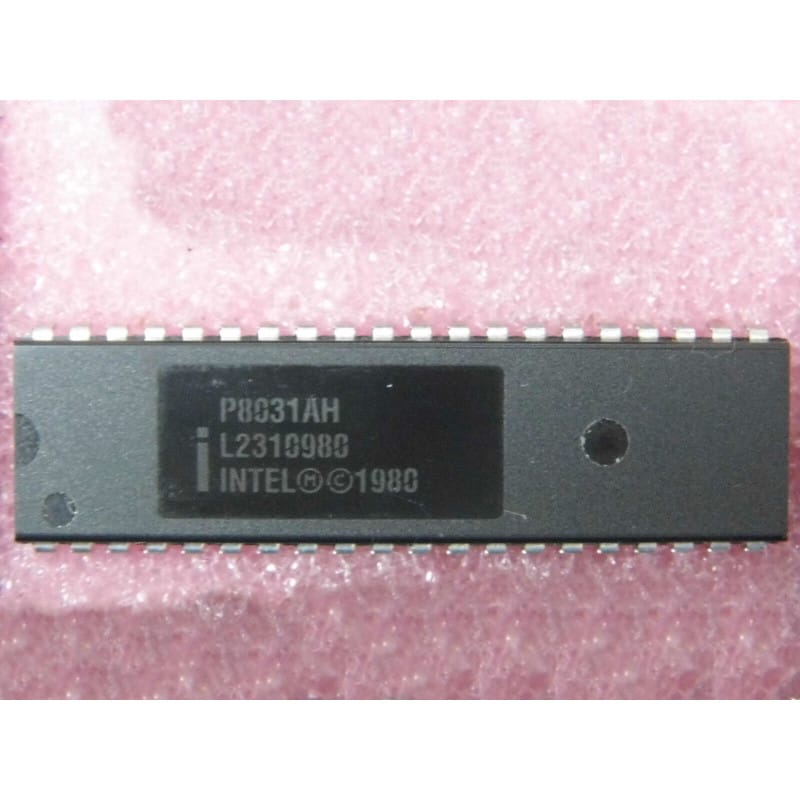 Circuit Intégré INTEL P8031AH – Microcontrôleur 8 Bits Famille MCS-51 (Sans ROM Interne) – Boîtier DIP-40