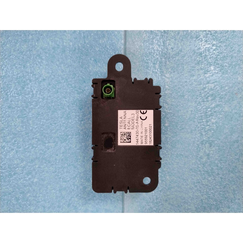 Amplificateur d'Antenne RF / Module E-Call d'Origine TESLA – Réf. 1447430-00-A Rev 00 (Pour Tesla Model 3)