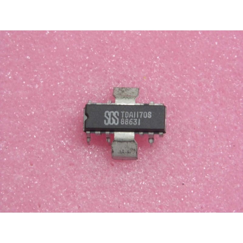 Circuit Intégré SGS TDA1170S – Système Complet de Déflexion Verticale TV / Moniteur CRT – Boîtier PowerDIP 12+2+2