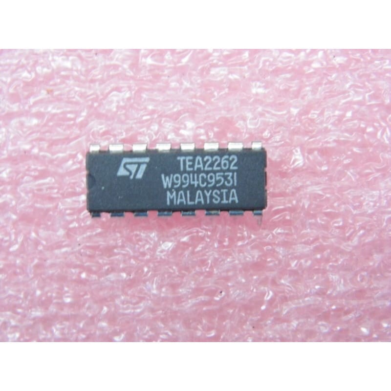 Circuit Intégré Contrôleur d'Alimentation à Découpage (SMPS) THOMSON / STMicroelectronics TEA2262 / TEA 2262 – Boîtier DIP-16