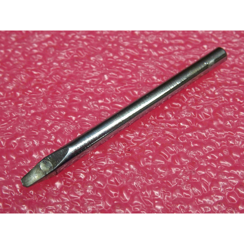 [T0054321199] Panne de Fer à Souder Droite 2,0 mm d'Origine Weller – Référence S32 (Codes Commande T0054321100 / T0054321199 / 4S32-1) – Profil Droit Tournevis / Burin Plat 2,0 mm – Pour Fers et Stations Weller WHS 40 / WHS 40D & Fer Léger SI 15 (15 W)
