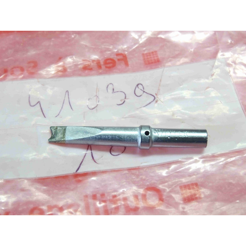[T0054103900] Panne / Buse de Soudage & Dessoudage Spéciale CMS d'Origine Weller – Série ET SMD – Référence ET SMD (Codes Commande Weller T0054103999 / T0054103900 / 0054103999 / 4103999 / 5 41 039 99) – Profil Empreinte Tunnel Double Face pour Boîtiers CMS 2,5 × 1,5 mm (Type 0805 / 1206 / Mini-MELF) – Diamètre de Base Ø ~6,8 mm – Pour Fers Weller WEP 70, LR 21 & WES 51