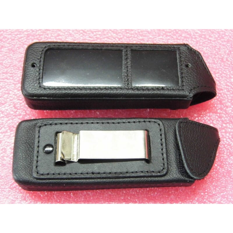 Lot de 2 Housses de Protection Industrielles en Cuir avec Clip Métal – Funktel / Funkwerk / Avaya FC1, FC4, D4, IH4 (Réf. 5010117501 / 5.010.117.501)