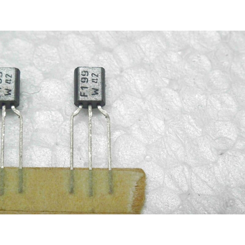 Lot de 4 Transistors Silicium NPN Haute Fréquence BF199 – Boîtier TO-92 (25 V – 25 mA – fT 550 MHz)