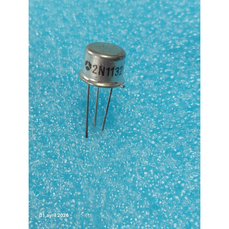 Lot de 3 Transistors Bipolaires PNP Thomson 2N1132 – Boîtier Métallique TO-39