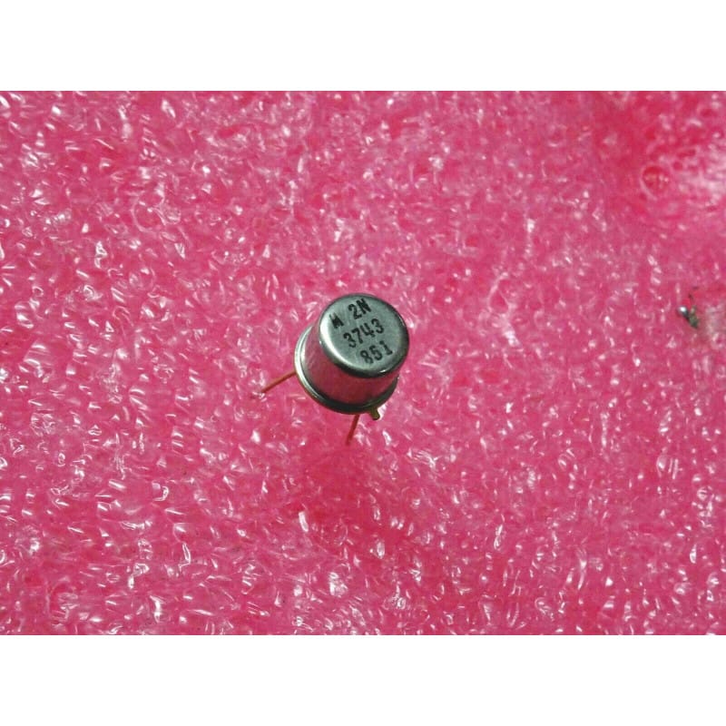 Transistor Bipolaire PNP Silicium Motorola 2N3743 – Boîtier Métallique Doré TO-5 (-40 V Vceo / -40 V Vcb – -0,05 A – Petits Signaux & Commutation)