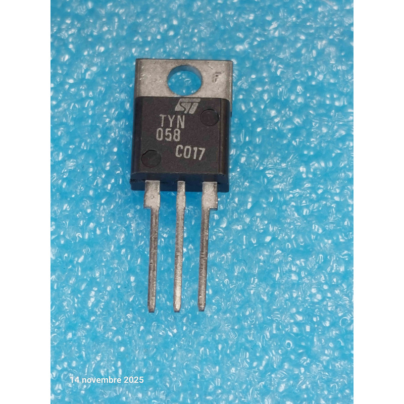 Thyristor SCR Standard 5A / 8A STMicroelectronics TYN058 (TYN 058) – Boîtier Plastique TO-220AB Non-Isolé (50 V Urrm / 8 A It(rms) / 15 mA Igt – Commutation & Redressement Basse Tension)