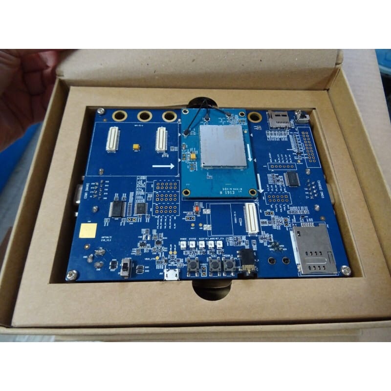 [204179165998] Kit d'Évaluation Quectel UMTS & LTE (EVB-KIT)