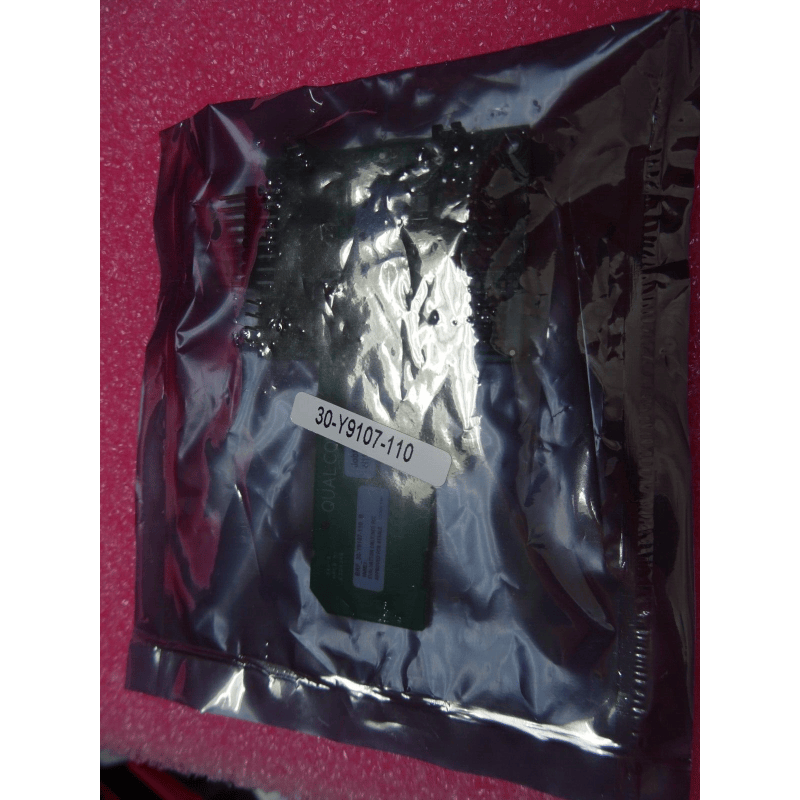 Kit de Développement RF Qualcomm (Référence 30-Y9107-110)