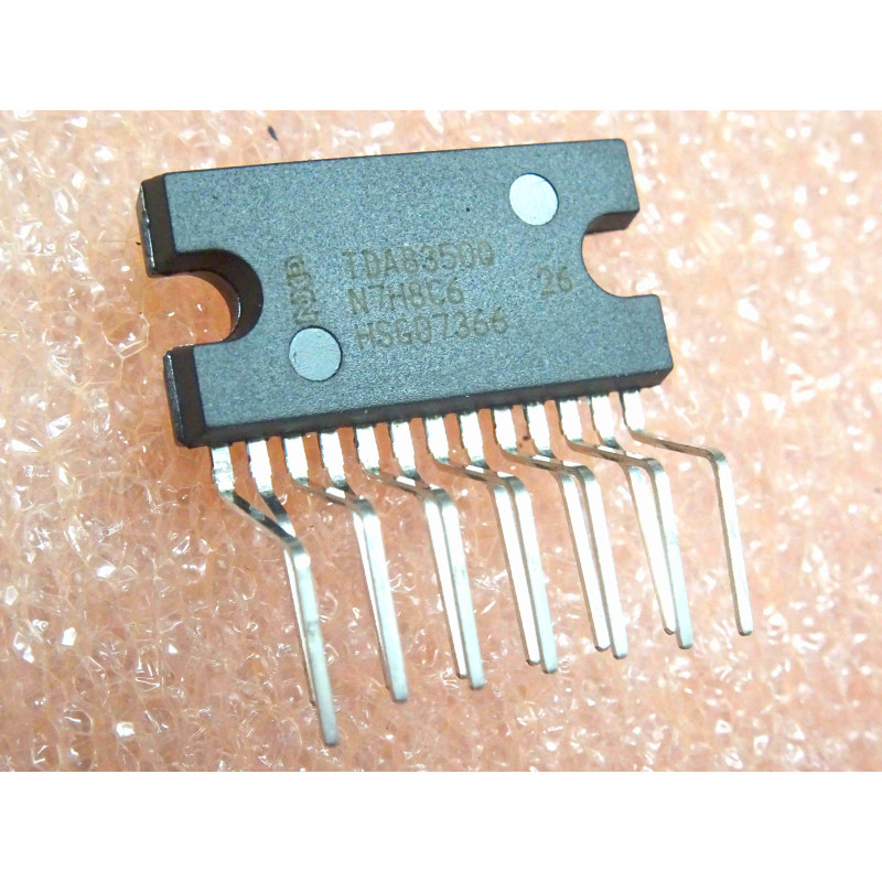 Circuit de Déflexion Verticale et Est-Ouest TDA8350Q