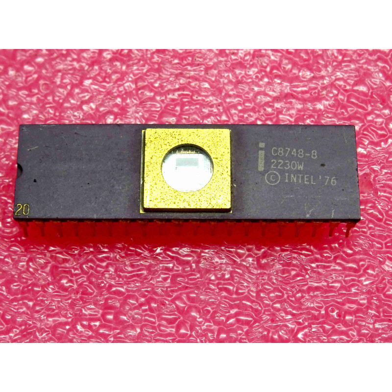 Micro-ordinateur 8 bits C8748-8