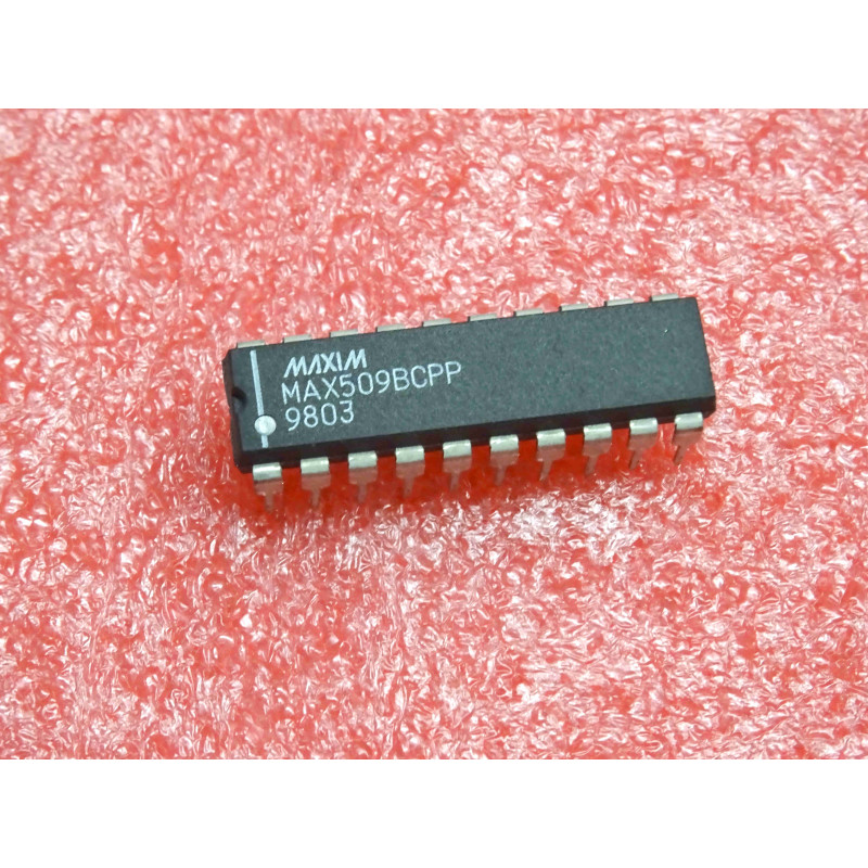 Convertisseur DAC Quadruple 8-Bits MAX509BCPP