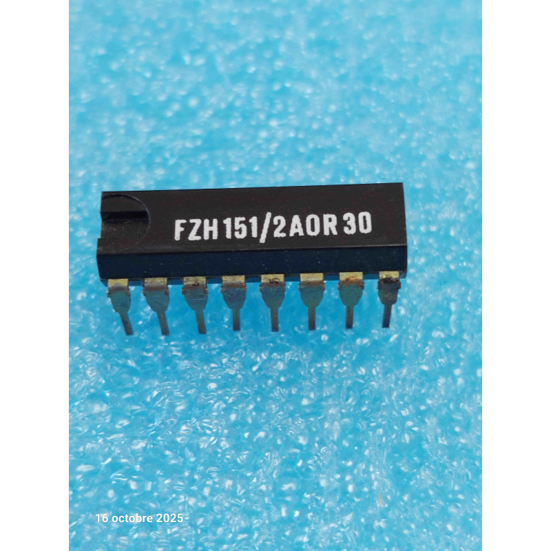 Expander de Portes ET à Forte Immunité aux Parasites FZH151
