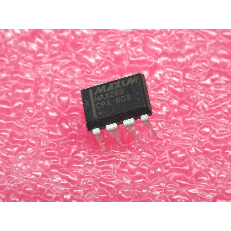 Filtre Passe-Bas Elliptique d'Ordre 8 MAX293CPA