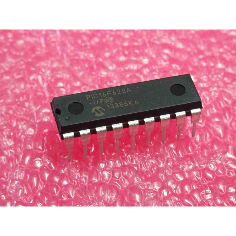 Microcontrôleur 8 bits CMOS Flash PIC16F628A-I/P