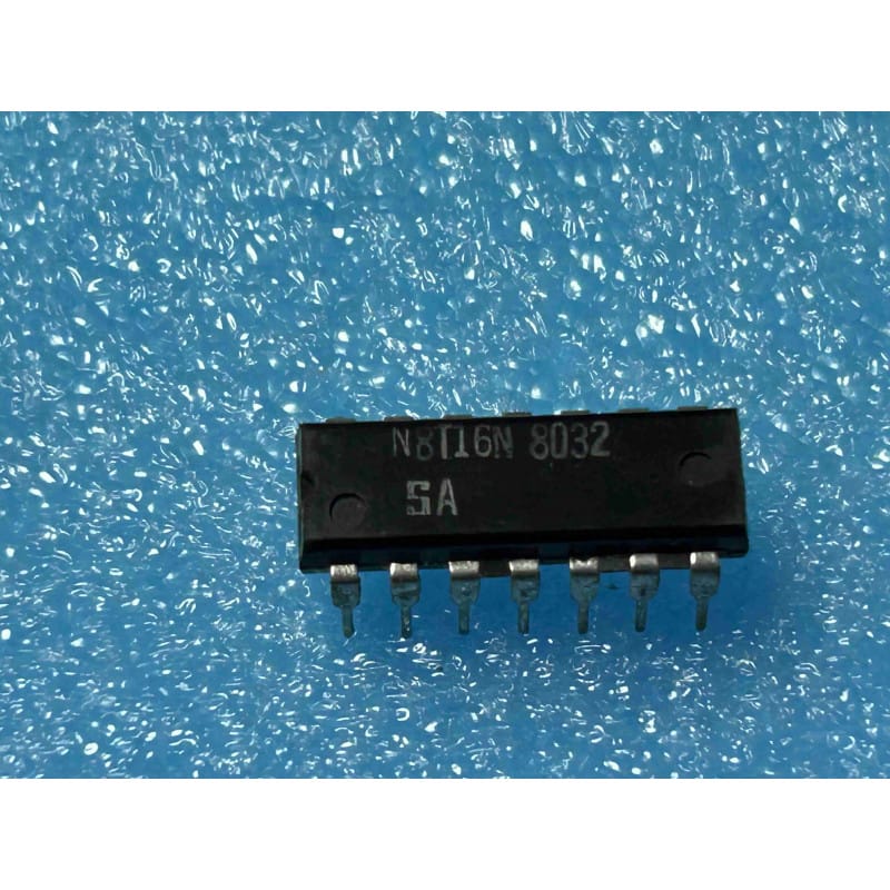 Quadruple Récepteur de Ligne TTL Signetics N8T16N