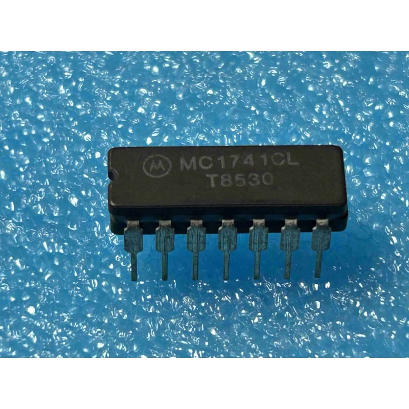 Amplificateur Opérationnel Standard Motorola MC1741CL
