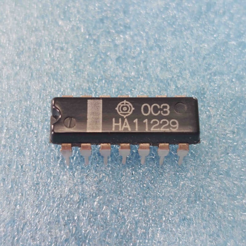Circuit Réducteur de Bruit Dolby B de Précision Hitachi HA11229