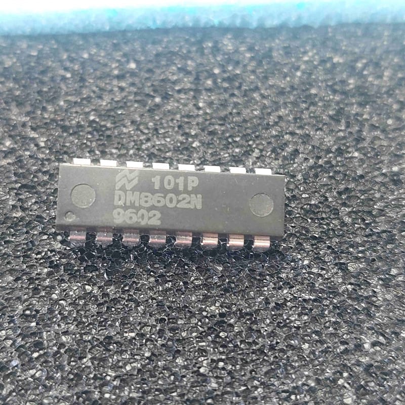 Circuit Intégré Monostable Double DM8602N