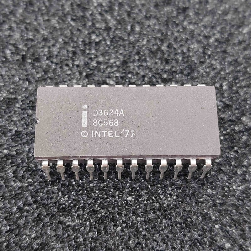 Circuit de Contrôle de DMA Intel D3624A