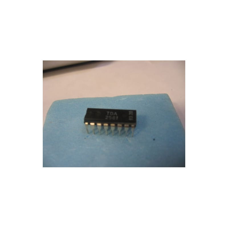 Contrôleur de Balayage Horizontal et Alimentation à Découpage Philips TDA2581