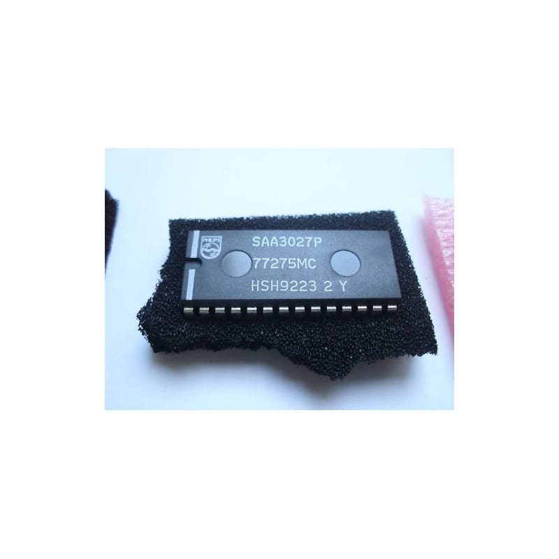 Processeur de Télécommande à Infrarouge Philips SAA3027P