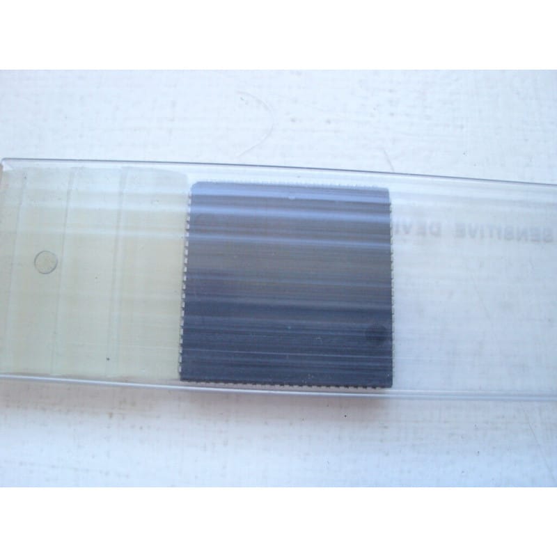 CPLD Haute Densité AMD MACH 130-15JC